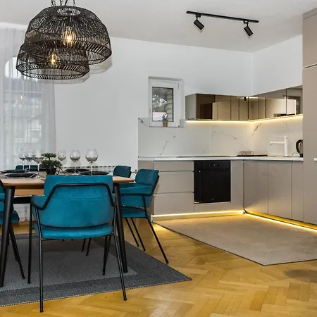 Апартаменты Apartvilla Art Of Living Luxury Suite *