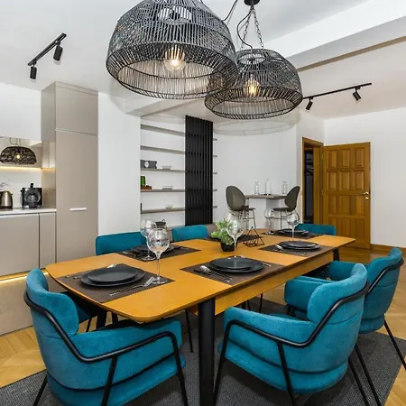 Апартаменты Apartvilla Art Of Living Luxury Suite