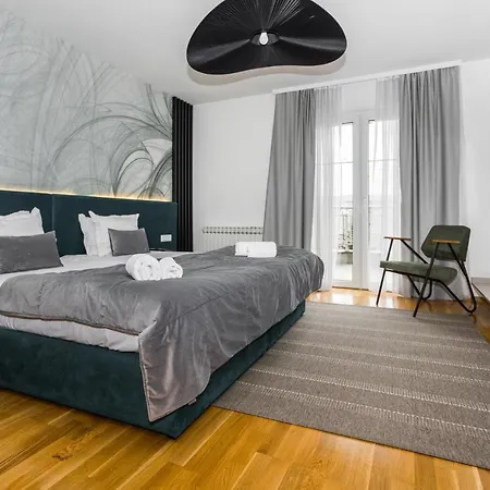 Apartvilla Art Of Living Luxury Suite Апартаменты