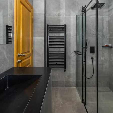 Apartvilla Art Of Living Luxury Suite Апартаменты Сараево