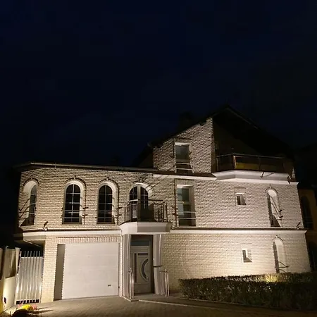 Apartvilla Art Of Living Luxury Suite *